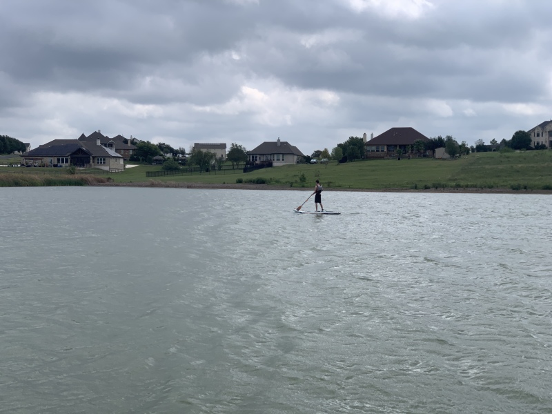 2020/09(September)/SUP-Lookout-HOA-lake/800x600_2020-09-27-SUP-Lookout-HOA-04-Chance.JPG