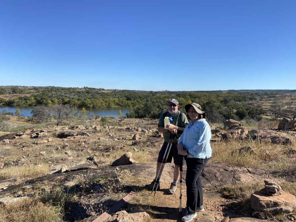 2020/10(October)/Camping-Inks-Lake-Crew8787/1024x768_2020-10-31-Inks-Lake-Camping-Crew8787-09-Bob-Nancy.JPG