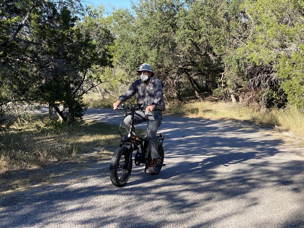 2020/10(October)/Camping-Inks-Lake-Crew8787/1024x768_2020-10-31-Inks-Lake-Camping-Crew8787-30-Carl-RadMini.JPG
