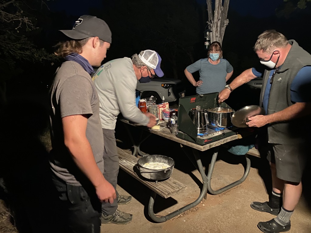 2020/10(October)/Camping-Inks-Lake-Crew8787/1024x768_2020-10-31-Inks-Lake-Camping-Crew8787-36-Rusty-Guy-Nancy-Bob.JPG