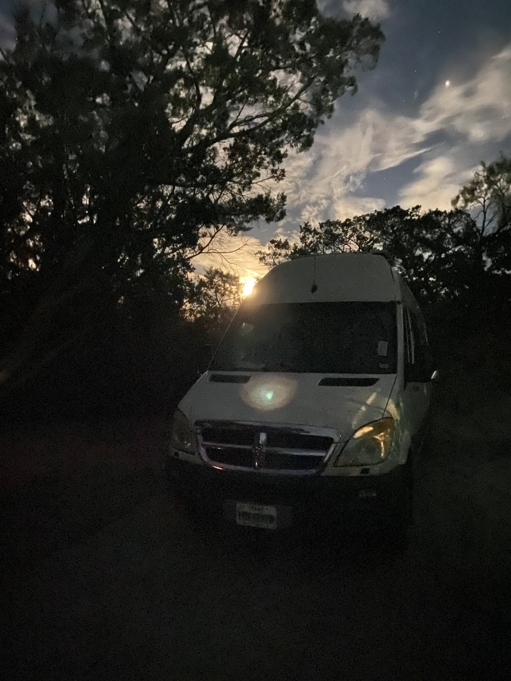 2020/10(October)/Camping-Inks-Lake-Crew8787/1024x768_2020-10-31-Inks-Lake-Camping-Crew8787-39-Beast.JPG