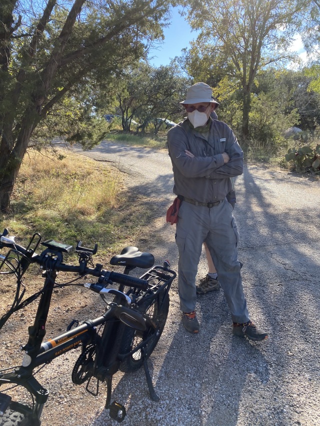2020/10(October)/Camping-Inks-Lake-Crew8787/640x480_2020-10-31-Inks-Lake-Camping-Crew8787-26-Carl-RadMini.JPG