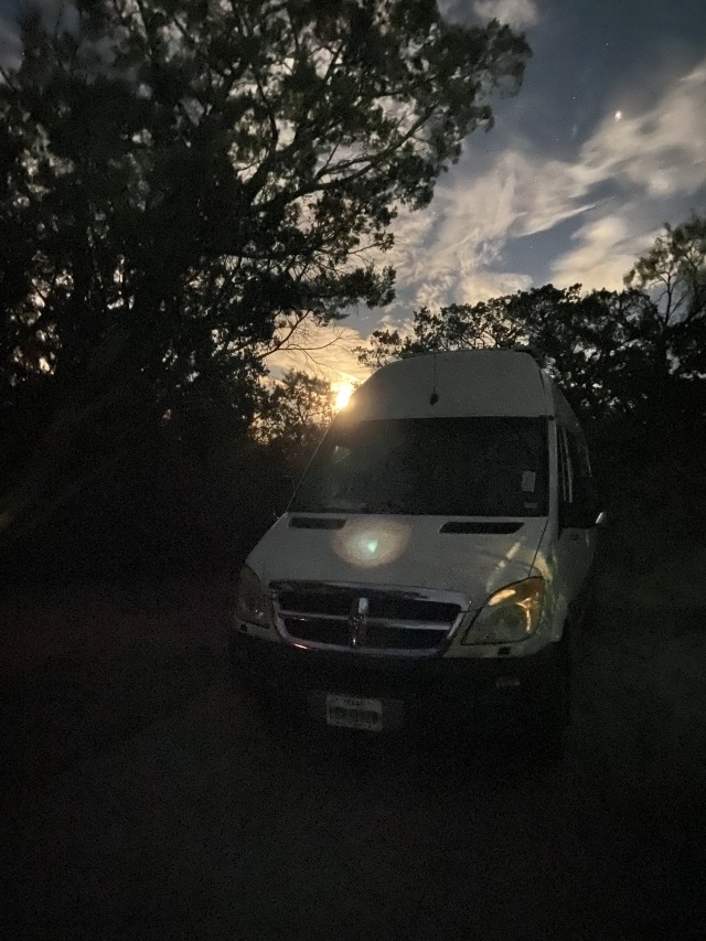 2020/10(October)/Camping-Inks-Lake-Crew8787/640x480_2020-10-31-Inks-Lake-Camping-Crew8787-39-Beast.JPG