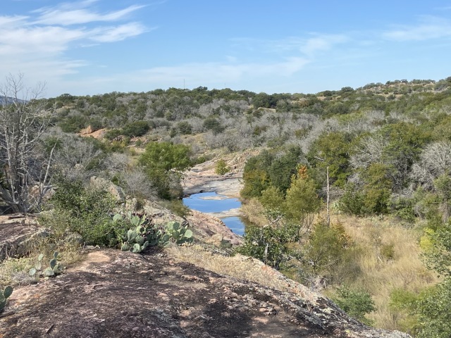 2020/10(October)/Camping-Inks-Lake-Crew8787/640x480_2020-11-01-Inks-Lake-Camping-Crew8787-04.JPG