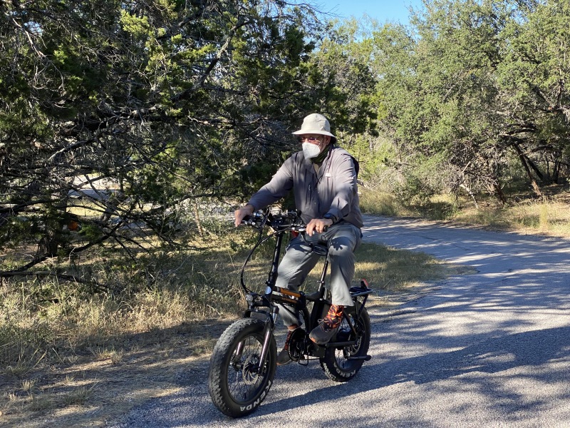 2020/10(October)/Camping-Inks-Lake-Crew8787/800x600_2020-10-31-Inks-Lake-Camping-Crew8787-31-Carl-RadMini.JPG