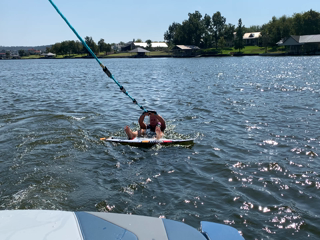 2020-10-18-Inks-Lake-LiviaBusby-Surfing-01.png