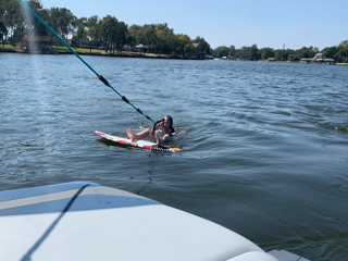 2020-10-18-Inks-Lake-Suzi-Surfing-06.png