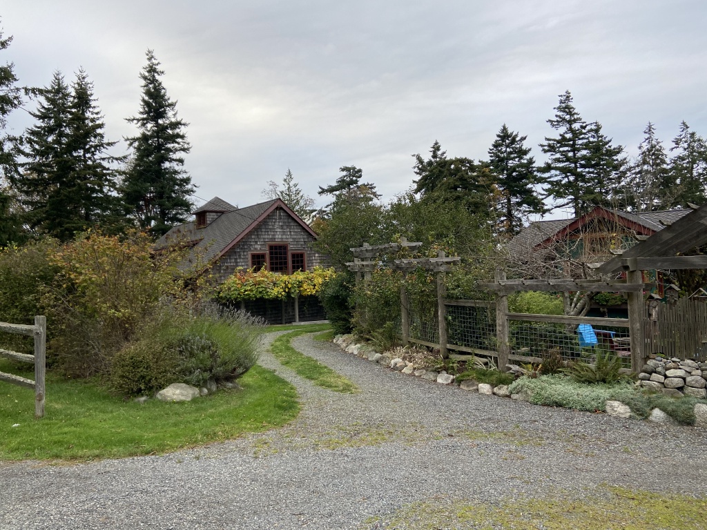 2020/10(October)/Lummi-Island-Kris-Bill-Sager-Washington-State/1024x768_2020-10-15-Lummi-Island-WA-14.JPG