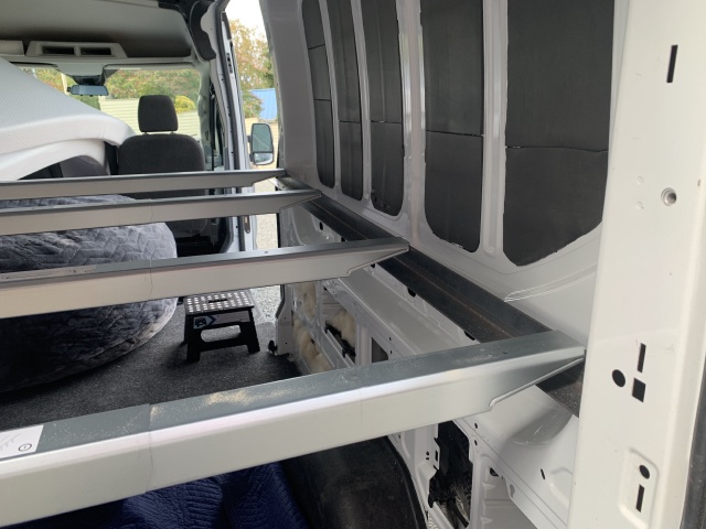 2020/10(October)/Lummi-Island-Kris-Bill-Sager-Washington-State/640x480_2020-10-14-Lummi-Island-WA-03-van-bed-rails.JPG