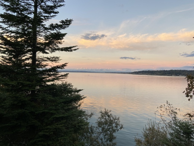 2020/10(October)/Lummi-Island-Kris-Bill-Sager-Washington-State/640x480_2020-10-14-Lummi-Island-WA-12.JPG