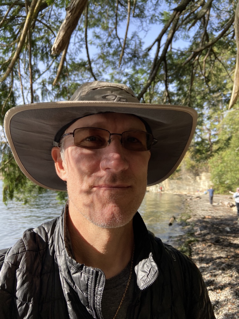 2020/10(October)/Lummi-Island-Kris-Bill-Sager-Washington-State/800x600_2020-10-12-Lummi-Island-WA-087-Larabee-State-Park-Travis.JPG