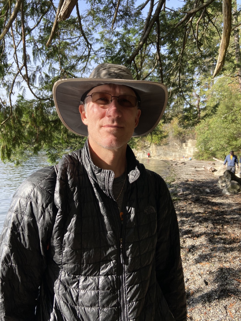2020/10(October)/Lummi-Island-Kris-Bill-Sager-Washington-State/800x600_2020-10-12-Lummi-Island-WA-089-Larabee-State-Park-Travis.JPG
