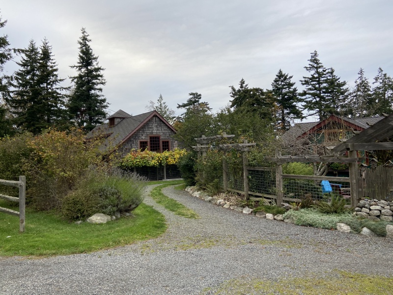 2020/10(October)/Lummi-Island-Kris-Bill-Sager-Washington-State/800x600_2020-10-15-Lummi-Island-WA-14.JPG