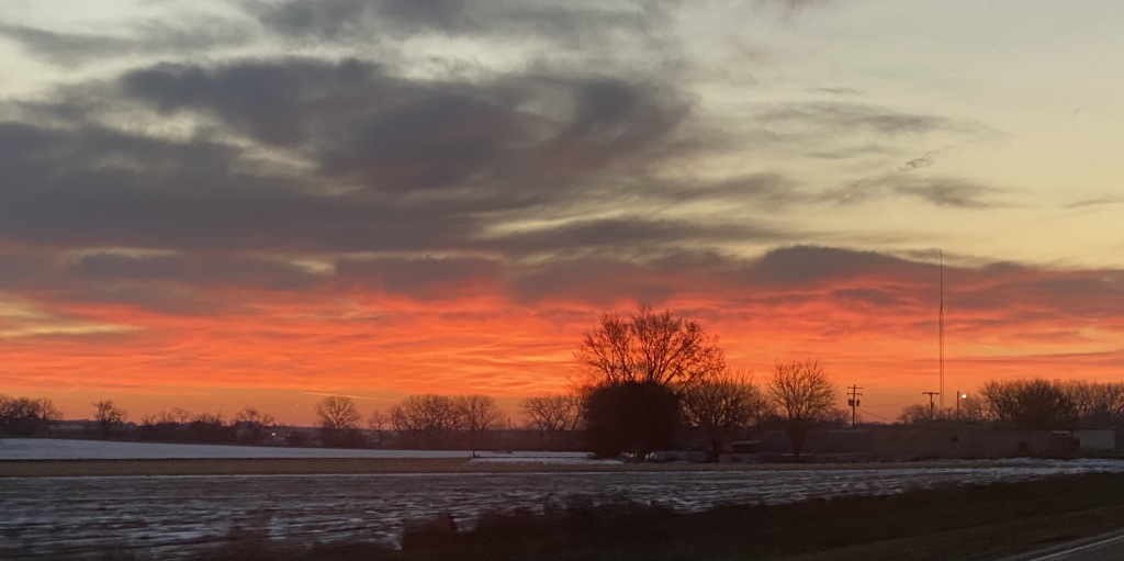 2020/11(November)/Hunting-South-Dakota/1024x768_2020-11-14-SD-Hunting-06-sunrise.JPG