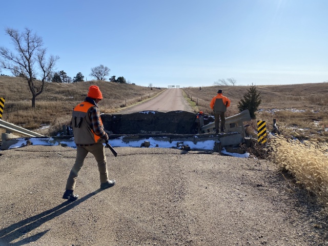 2020/11(November)/Hunting-South-Dakota/640x480_2020-11-12-SD-Hunting-03-bridge-out-Justin-Mike-Gavin.JPG