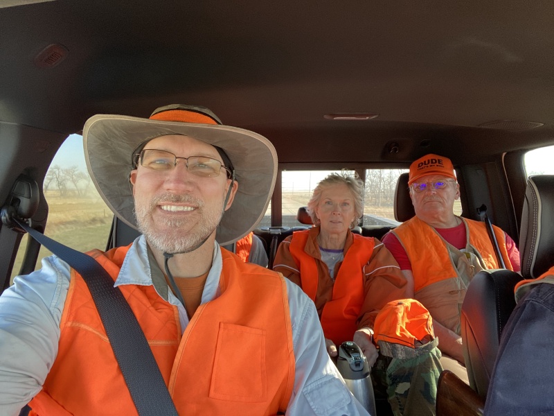 2020/11(November)/Hunting-South-Dakota/800x600_2020-11-08-SD-Hunting-03-Travis-Janeen-Jim.JPG