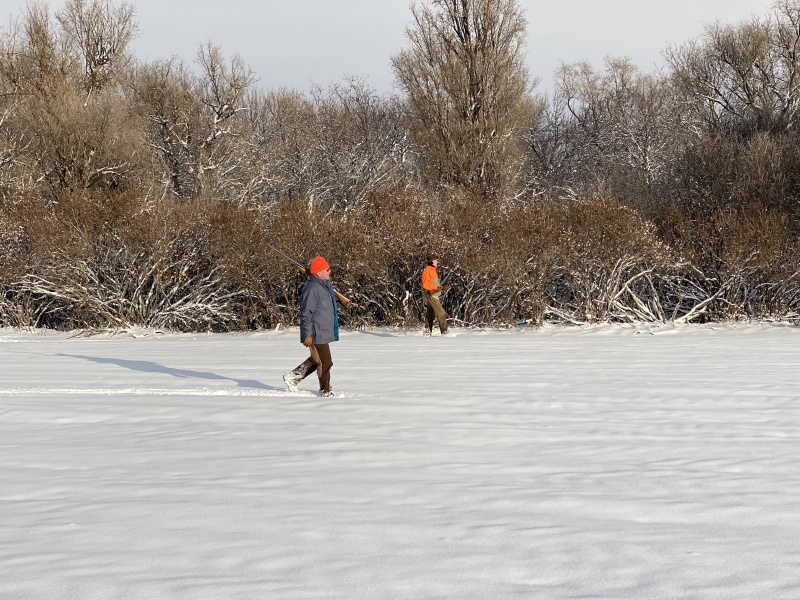 2020/11(November)/Hunting-South-Dakota/800x600_2020-11-10-SD-Hunting-19-snow-Jim-Mike-GOOD.JPG