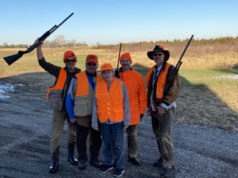 2020/11(November)/Hunting-South-Dakota/800x600_2020-11-13-SD-Hunting-06-Justin-Jim-Janeen-Josh-Travis.JPG