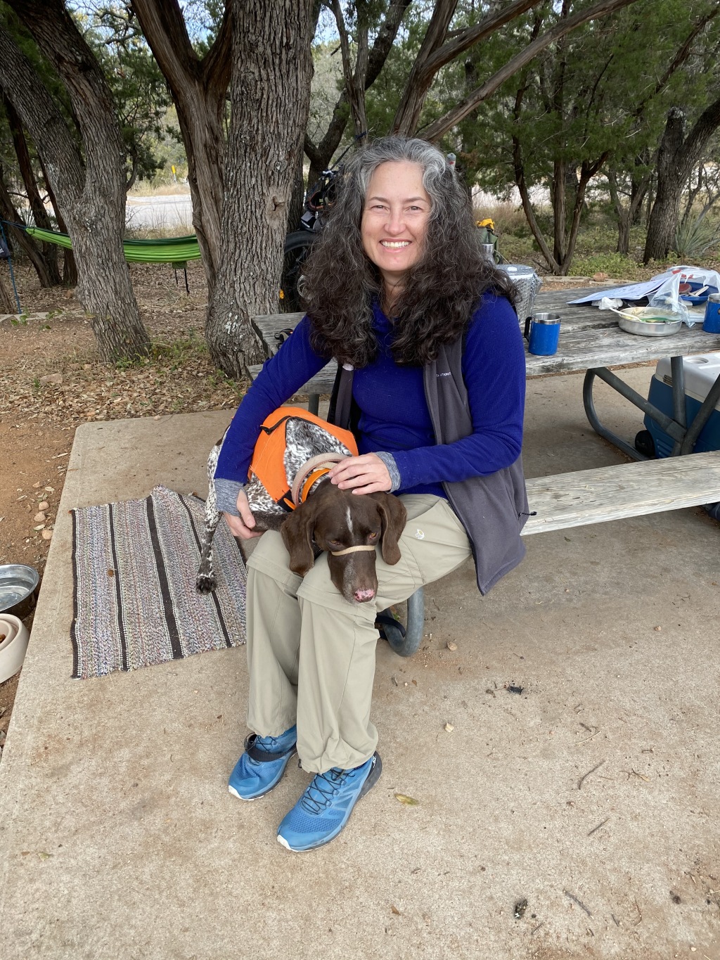 2020/12(December)/Camping-Inks-Lake-friends/1024x768_2020-12-05-Inks-Lake-Camping-02-Suzi-Blaze.JPG