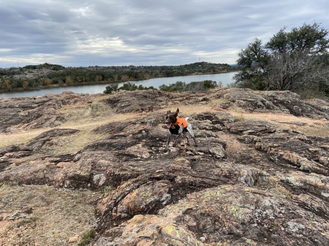 2020/12(December)/Camping-Inks-Lake-friends/640x480_2020-12-05-Inks-Lake-Camping-03-Blaze-GOOD.JPG