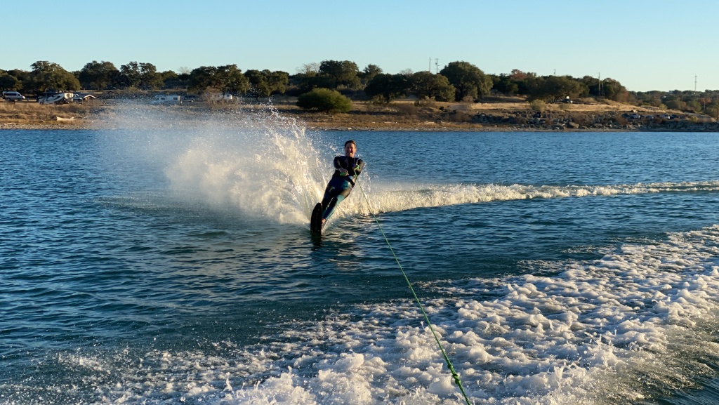 2020/12(December)/Canyon-Lake-Camping-Terhunes/1024x768_2020-12-19-Canyon-Lake-Camping-38-BillTerhune-skiing.JPG