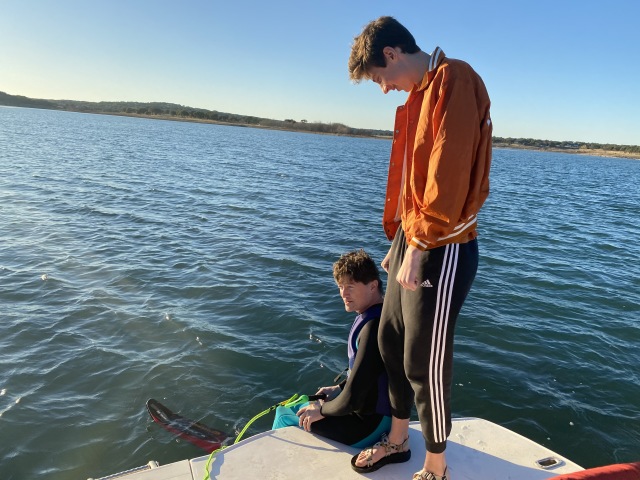 2020/12(December)/Canyon-Lake-Camping-Terhunes/640x480_2020-12-19-Canyon-Lake-Camping-31-BillTerhune-Bryant.JPG