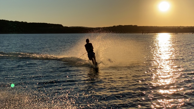 2020-12-19-Canyon-Lake-Camping-45-BillTerhune-skiing.JPG