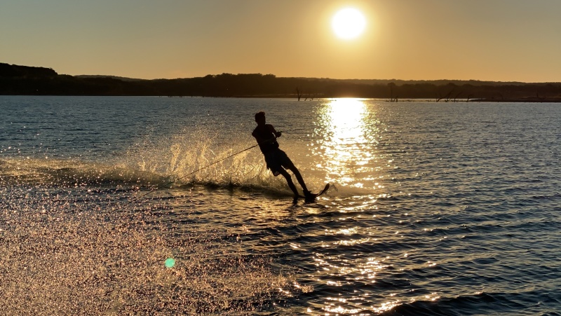 2020-12-19-Canyon-Lake-Camping-44-BillTerhune-skiing.JPG