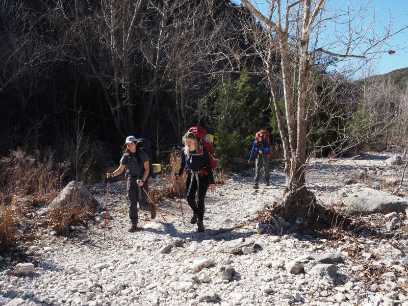 2021/01(January)/Lost-Maples-Camping-Crew8787/800x600_2021-01-16-Lost-Maples-Camping-Crew-8787-04-Addison-Megan-Ella.JPG