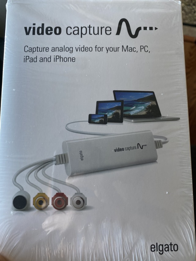 2021/01(January)/Misc/640x480_2021-01-14-Elgato-Video-Capture-device.JPG