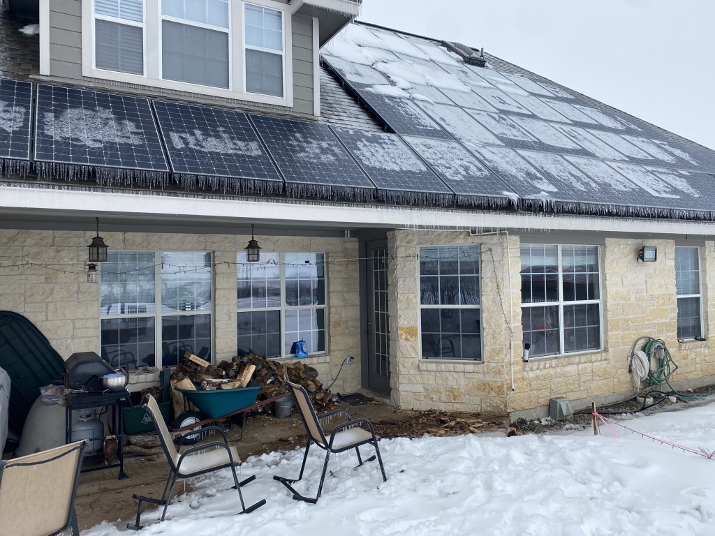 2021/02(February)/Snow-Storm-2-Texas/1024x768_2021-02-17-Texas-Ice-Storm-08.JPG