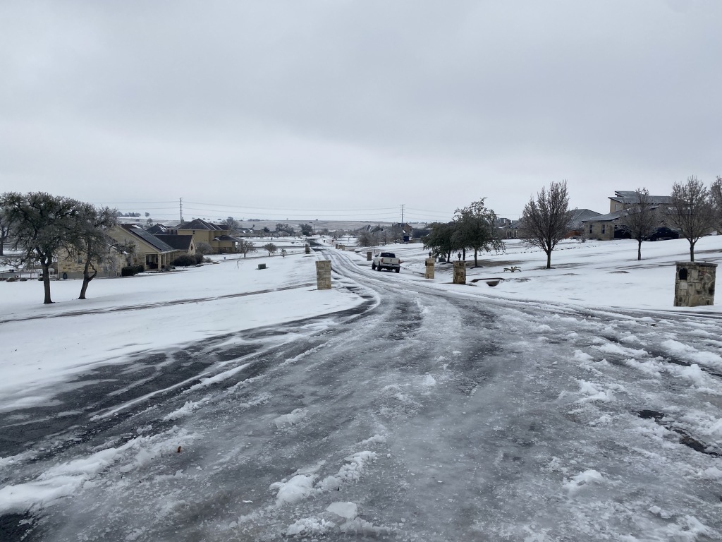 2021/02(February)/Snow-Storm-2-Texas/1024x768_2021-02-17-Texas-Ice-Storm-16.JPG