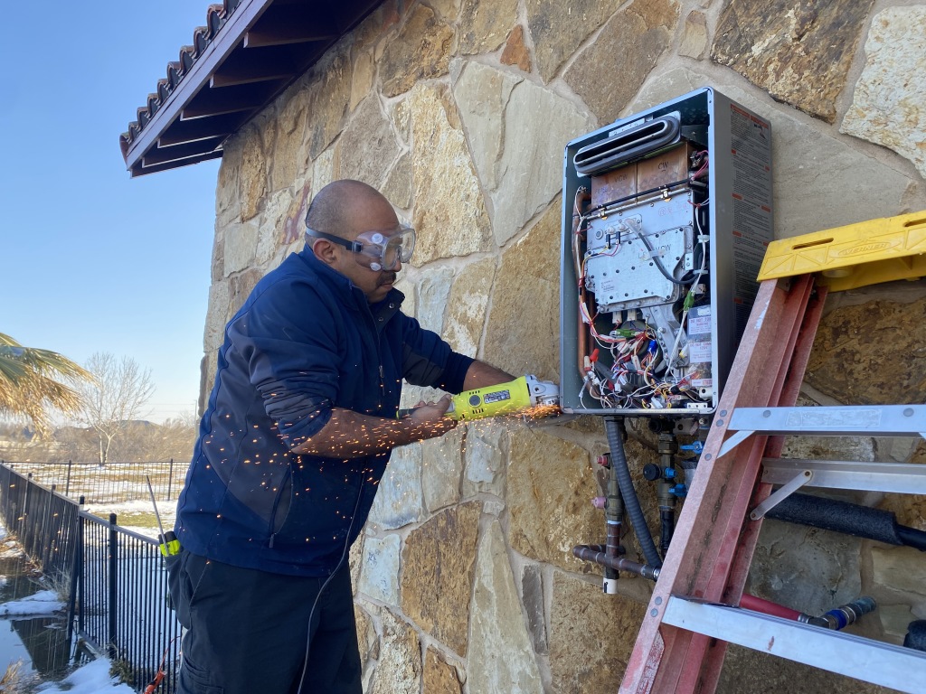 2021-02-19-Texas-Ice-Storm-13-Juan-frozen-water-heater.JPG