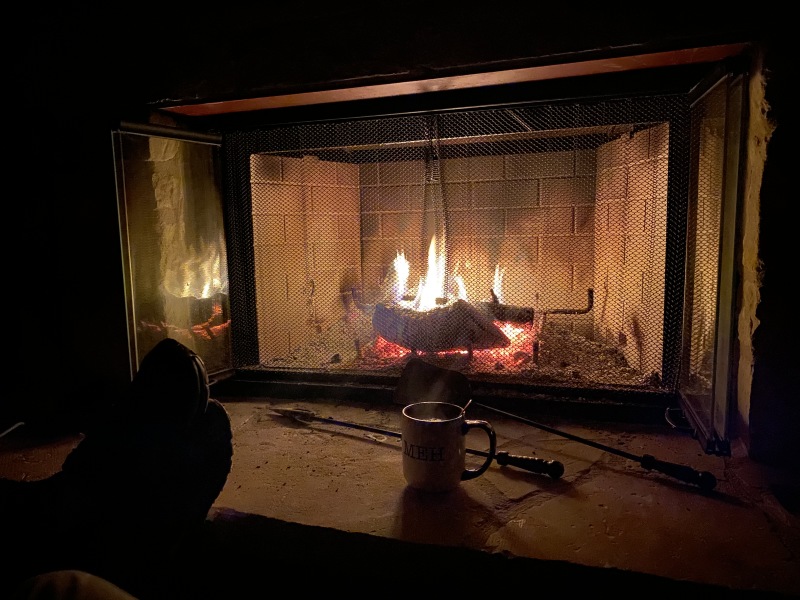 2021/02(February)/Snow-Storm-2-Texas/800x600_2021-02-15-Texas-Ice-Storm-64-fireplace.JPG