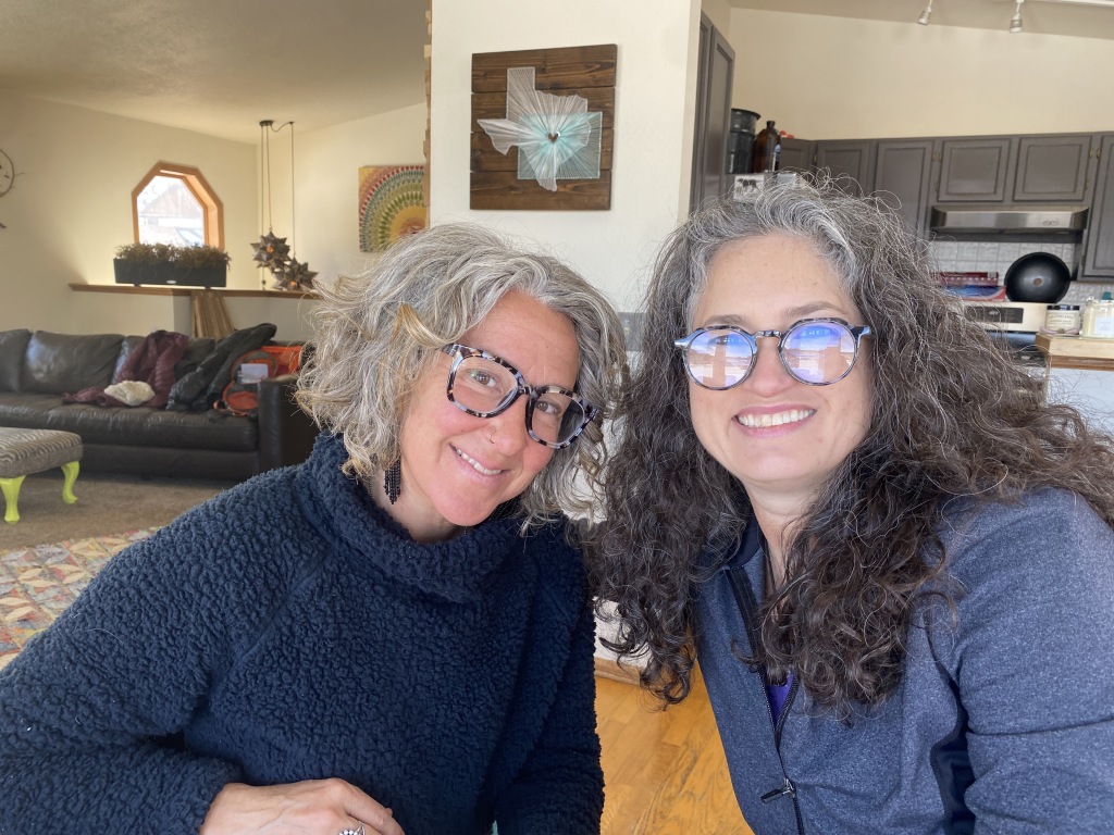 2021/03(March)/Colorado-Skiing-Maddox/2021-03-28-Breckenridge-01-Angie-Suzi.JPG