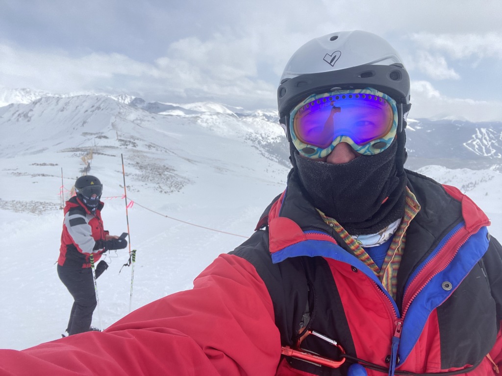 2021/03(March)/Colorado-Skiing-Maddox/1024x768_2021-03-30-Loveland-Skiing-04-Ren-Travis.JPG