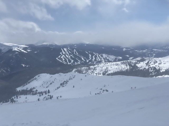 2021/03(March)/Colorado-Skiing-Maddox/640x480_2021-03-30-Loveland-Skiing-03.JPG