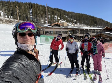 2021-04-01-Loveland-Skiing-03-Travis-Suzi-Marci-Ren-McKenzie-GOOD.JPG