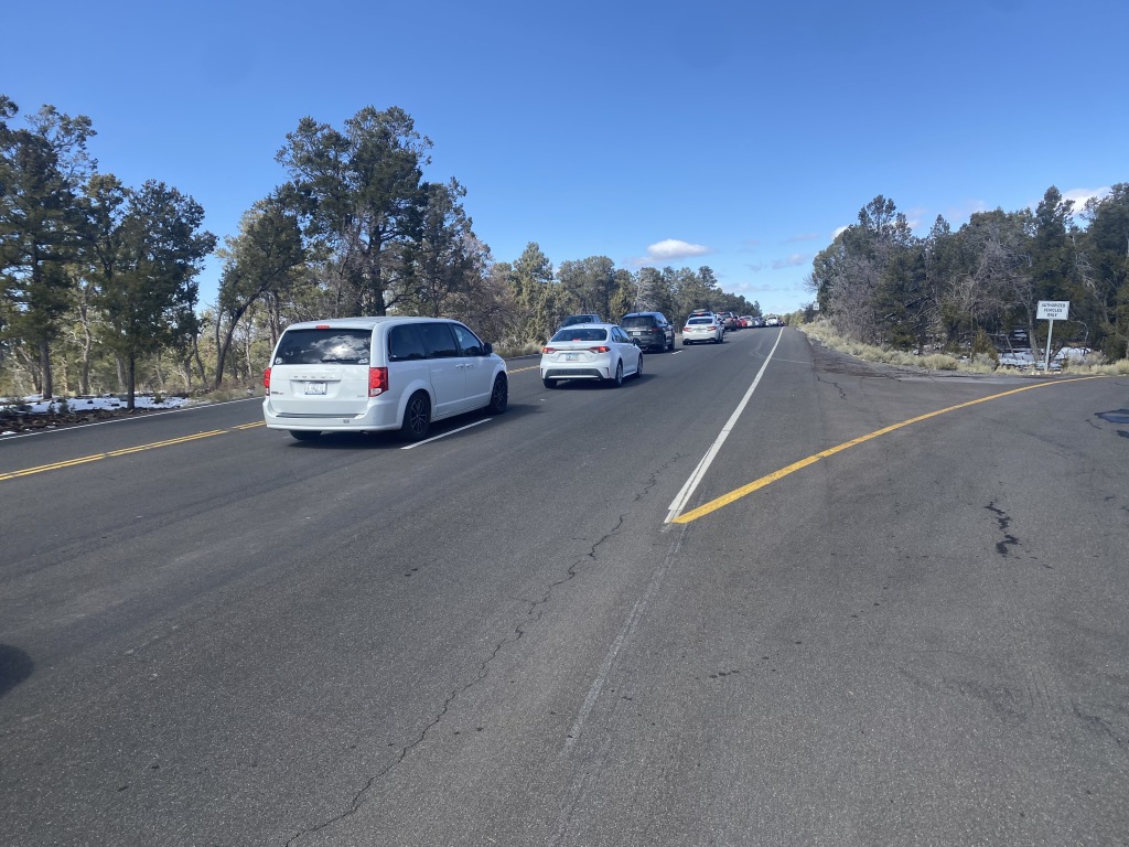 2021-03-14-Grand-Canyon-06-Cars-backed-up.JPG