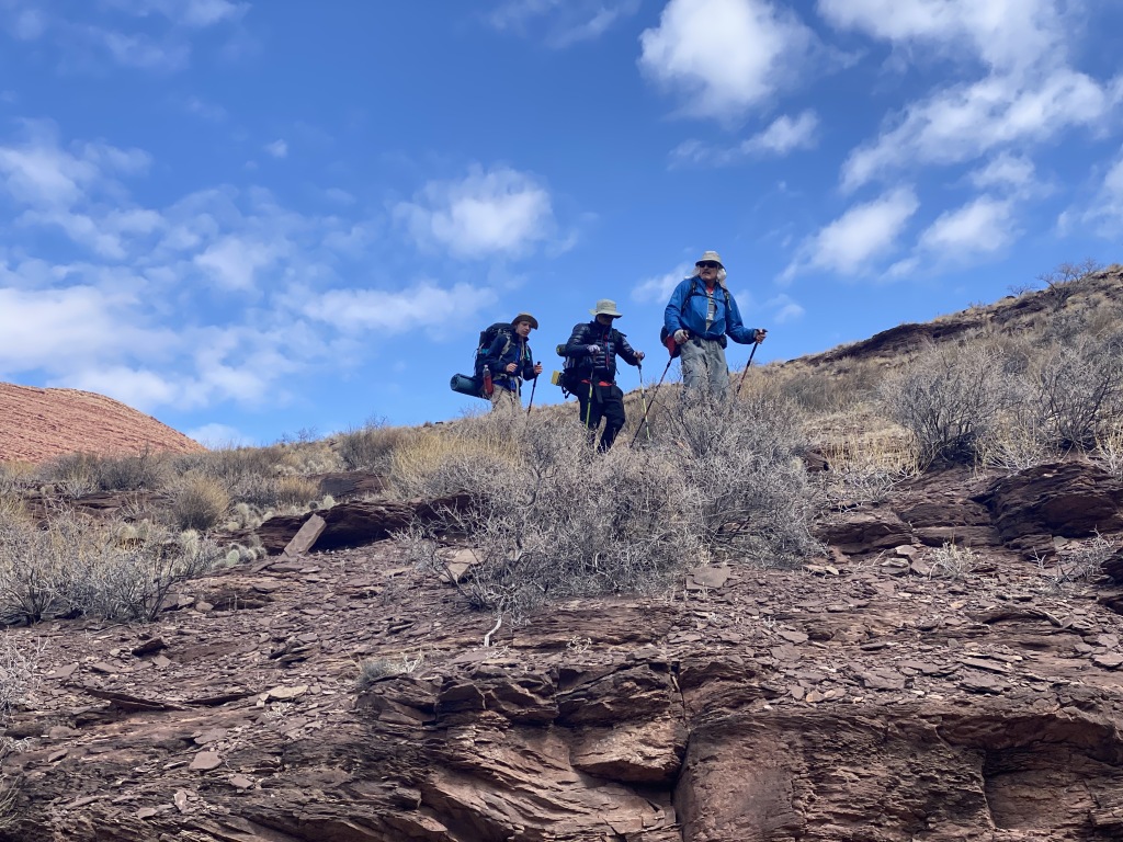2021/03(March)/Grand-Canyon-Crew-8787/1024x768_2021-03-16-Grand-Canyon-28-Truman-Rusty-Carl.JPG