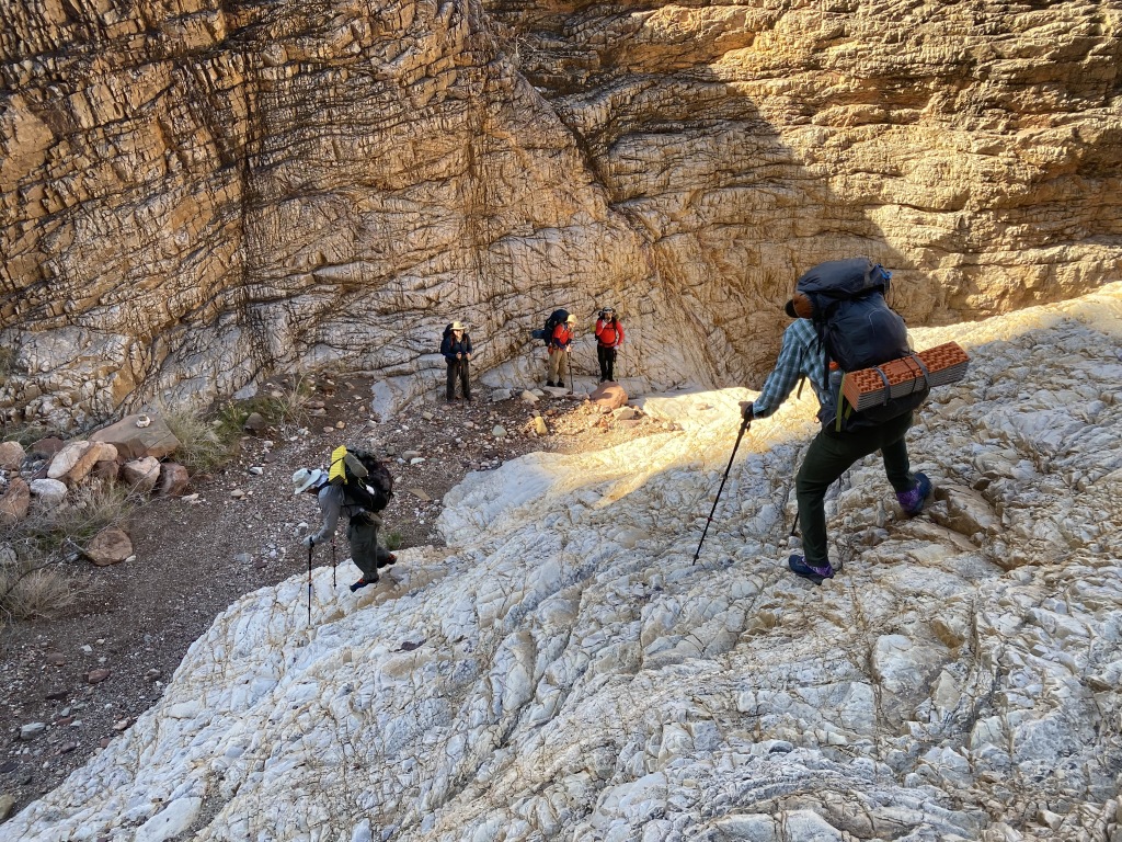 2021/03(March)/Grand-Canyon-Crew-8787/1024x768_2021-03-17-Grand-Canyon-14-Guy-Carl-MarkDonnell-Truman-Rusty.JPG
