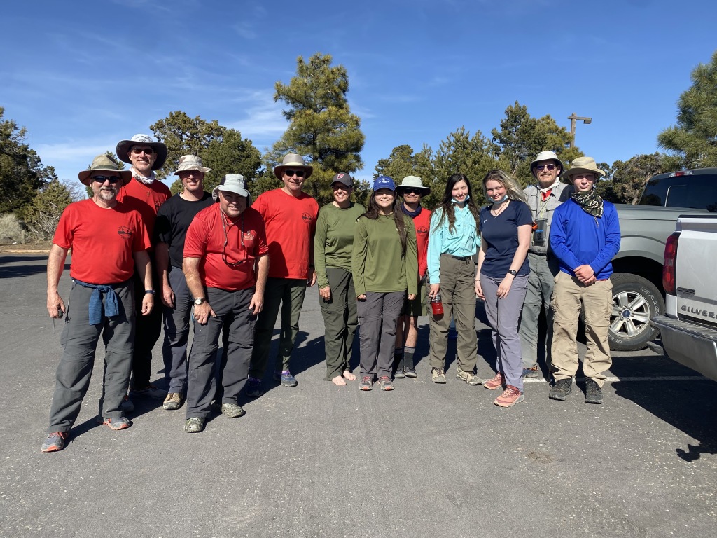 2021/03(March)/Grand-Canyon-Crew-8787/1024x768_2021-03-19-Grand-Canyon-40-MarkDonnell-Travis-MarkusWeber-Bob-Guy-Terrie-Addison-Rusty-Ella-Megan-Carl-Truman.JPG