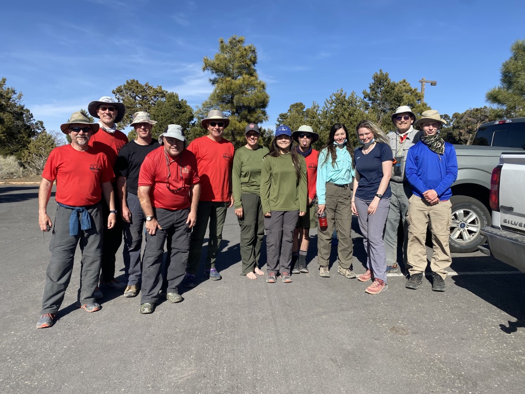 2021/03(March)/Grand-Canyon-Crew-8787/1024x768_2021-03-19-Grand-Canyon-41-MarkDonnell-Travis-MarkusWeber-Bob-Guy-Terrie-Addison-Rusty-Ella-Megan-Carl-Truman.JPG