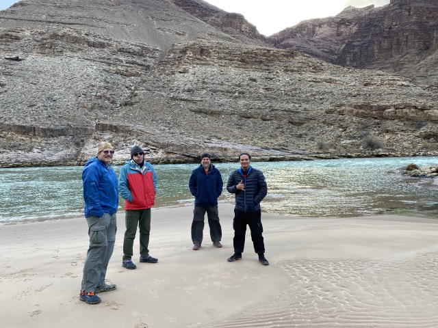 2021/03(March)/Grand-Canyon-Crew-8787/640x480_2021-03-16-Grand-Canyon-46-Carl-Guy-MarkDonnell-Rusty.JPG