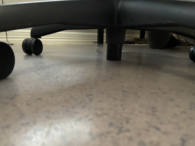 2021-04-19-Herman-Miller-Chair-issues-Suzi-4.jpg