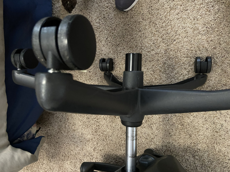 2021/04(April)/Misc/800x600_2021-04-19-Herman-Miller-Chair-issues-Suzi-2.jpg