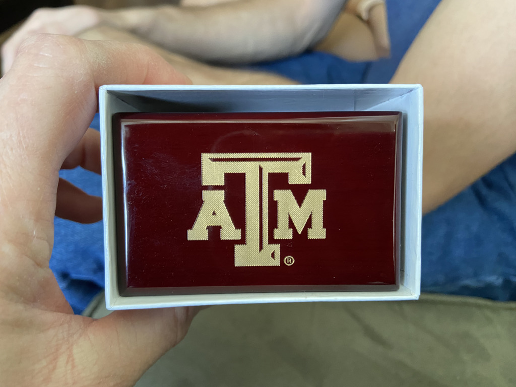 2021/04(April)/TAMU-Ring-Day/1024x768_2021-04-08-TAMU-Ring-Day-08.jpg