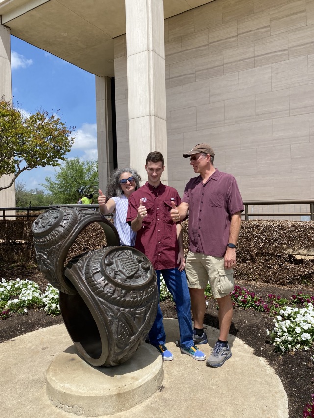 2021/04(April)/TAMU-Ring-Day/640x480_2021-04-08-TAMU-Ring-Day-54-Suzi-Chance-Travis.JPG