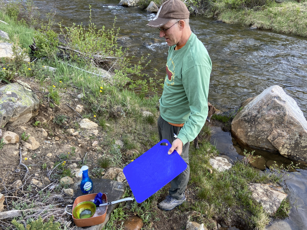 2021-06-11-Aspen-44-Lincoln-Gultch-Primitive-Camping-Travis-dishes.jpg