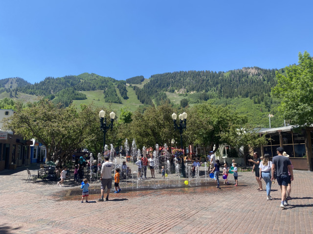 2021-06-12-Aspen-14-water-feature.jpg